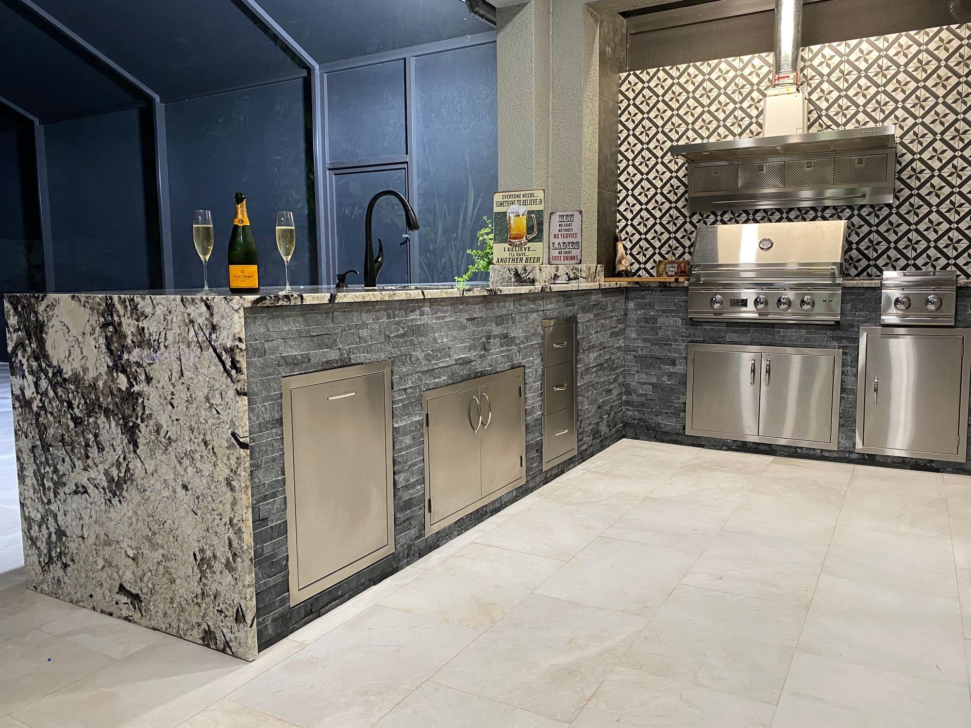 Outdoor Kitchen
